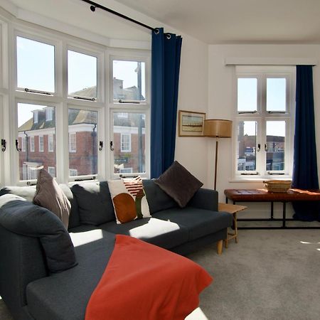 Beautiful Large 3-Bed Coastal Flat With Parking. Frinton-on-Sea Exterior foto