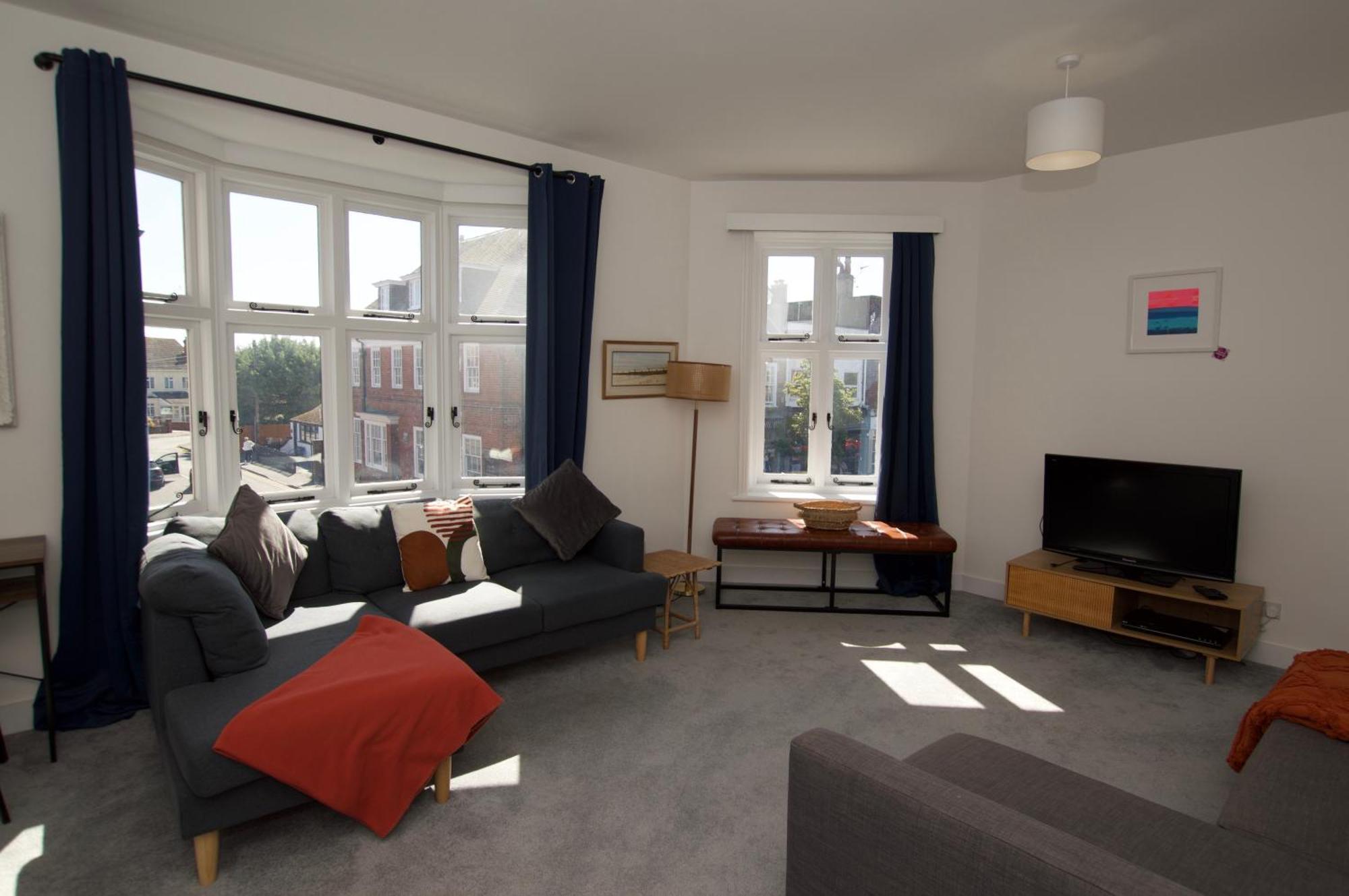 Beautiful Large 3-Bed Coastal Flat With Parking. Frinton-on-Sea Exterior foto